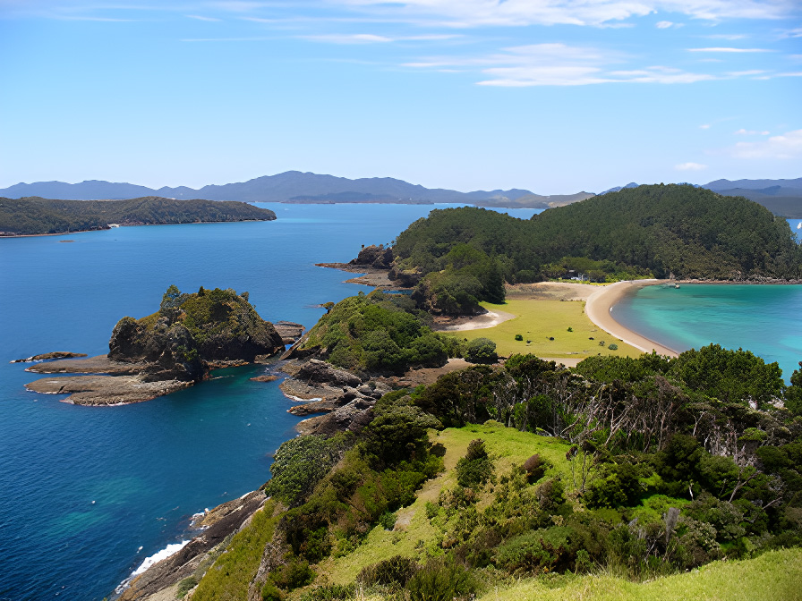 A beautiful bay at Roberton Island